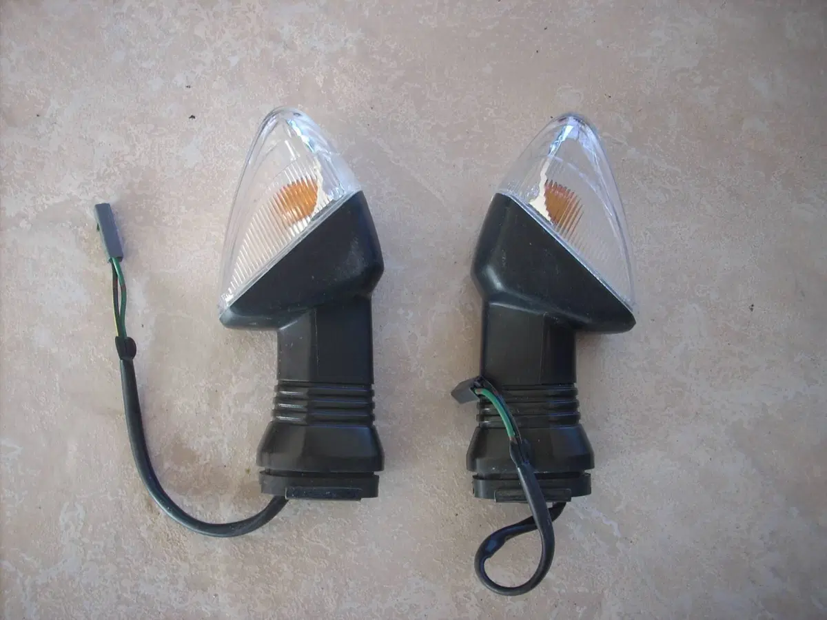 Frecce Codone Portatarga Specchietti Kawasaki Z100 (4)