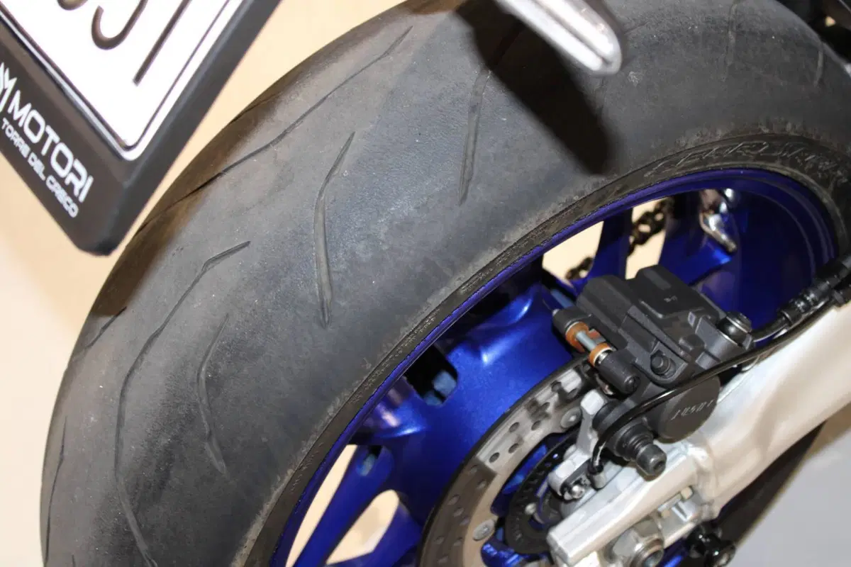 Yamaha MT-09 SP (2021 - 23) (8)