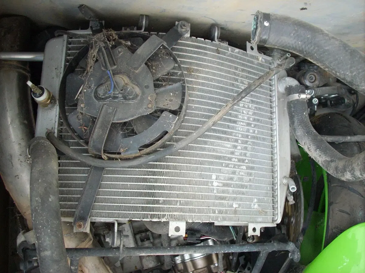 Ricambi Usati Kawasaki ZX 6R Ninja 2000 2001 2002 (17)