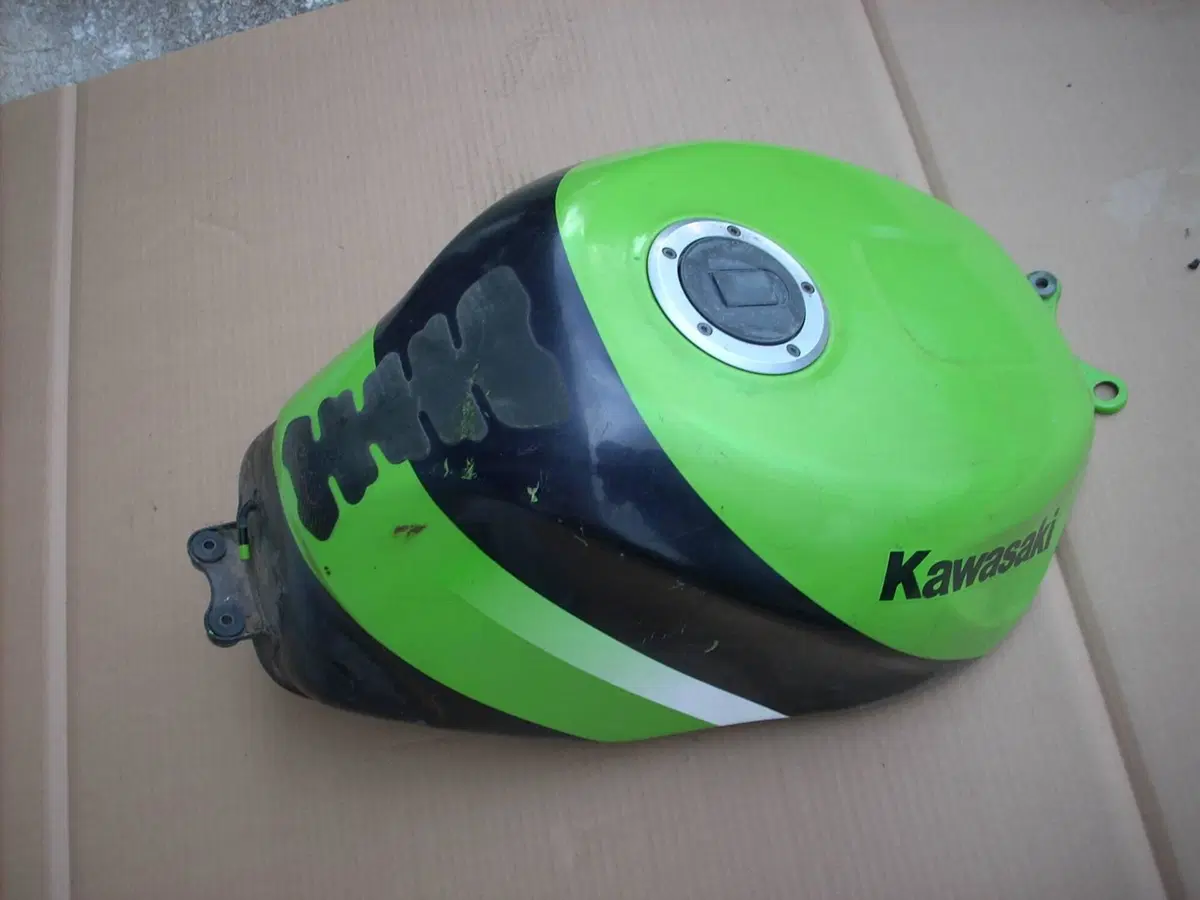 Ricambi Usati Kawasaki ZX 6R Ninja 2000 2001 2002 (19)