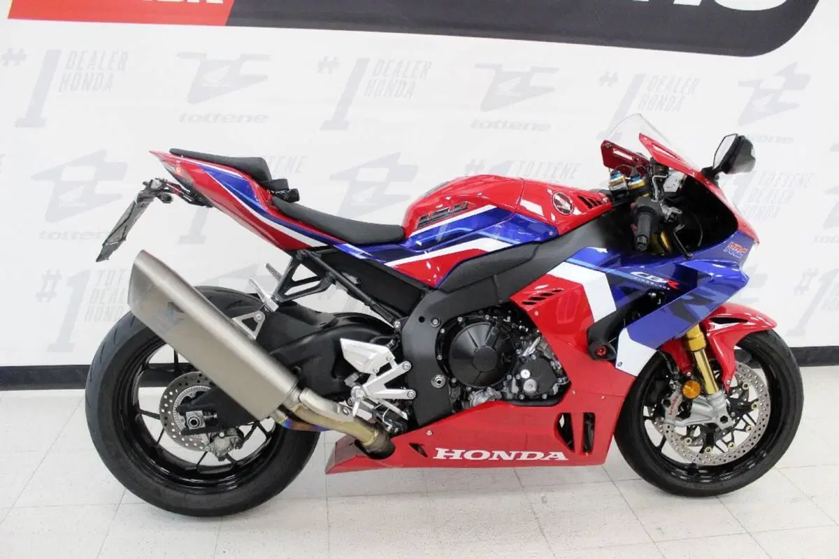 Honda CBR 1000 RR-R Fireblade SP (2020 - 21) (2)