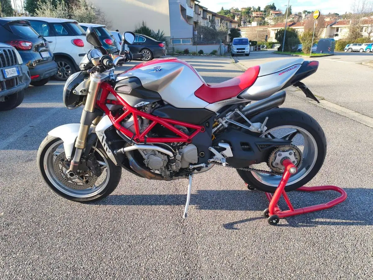 MV Agusta Brutale 910 S (2005 - 11) (3)