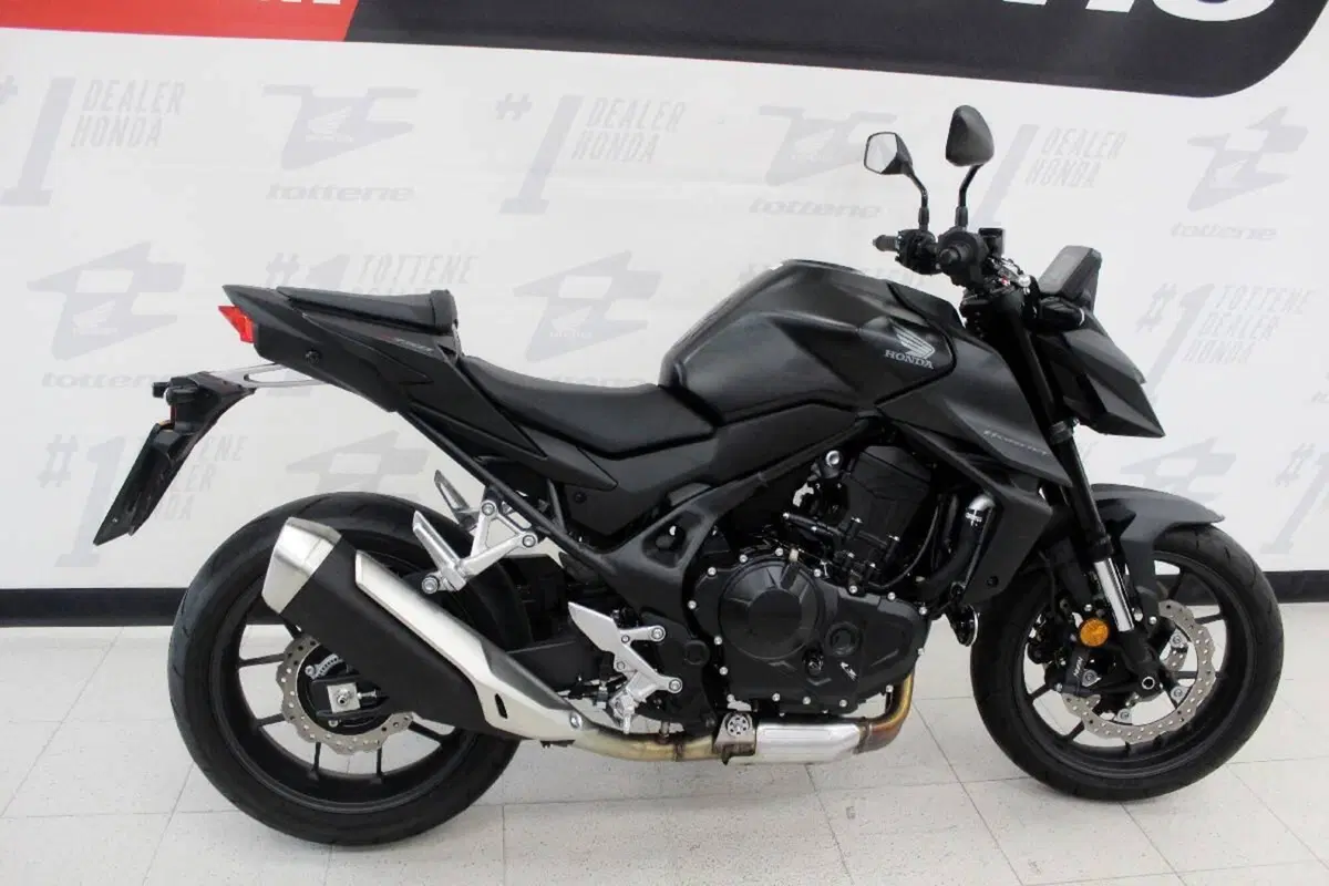 Honda CB 750 Hornet (2025) (2)