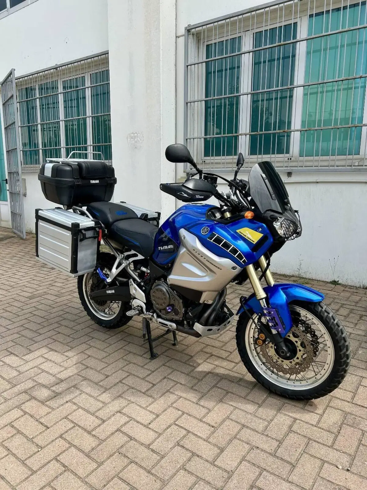 Yamaha XT1200Z Super Ténéré First Edition (2010 - 11) (2)