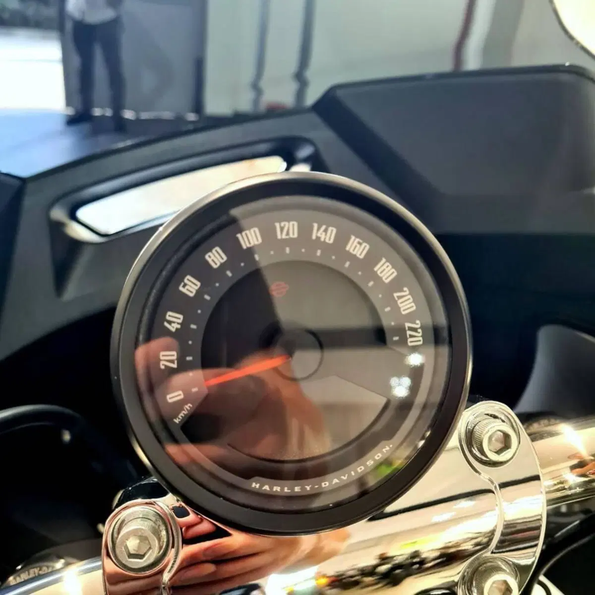 Harley-Davidson Low Rider ST (2025 - 26) (5)