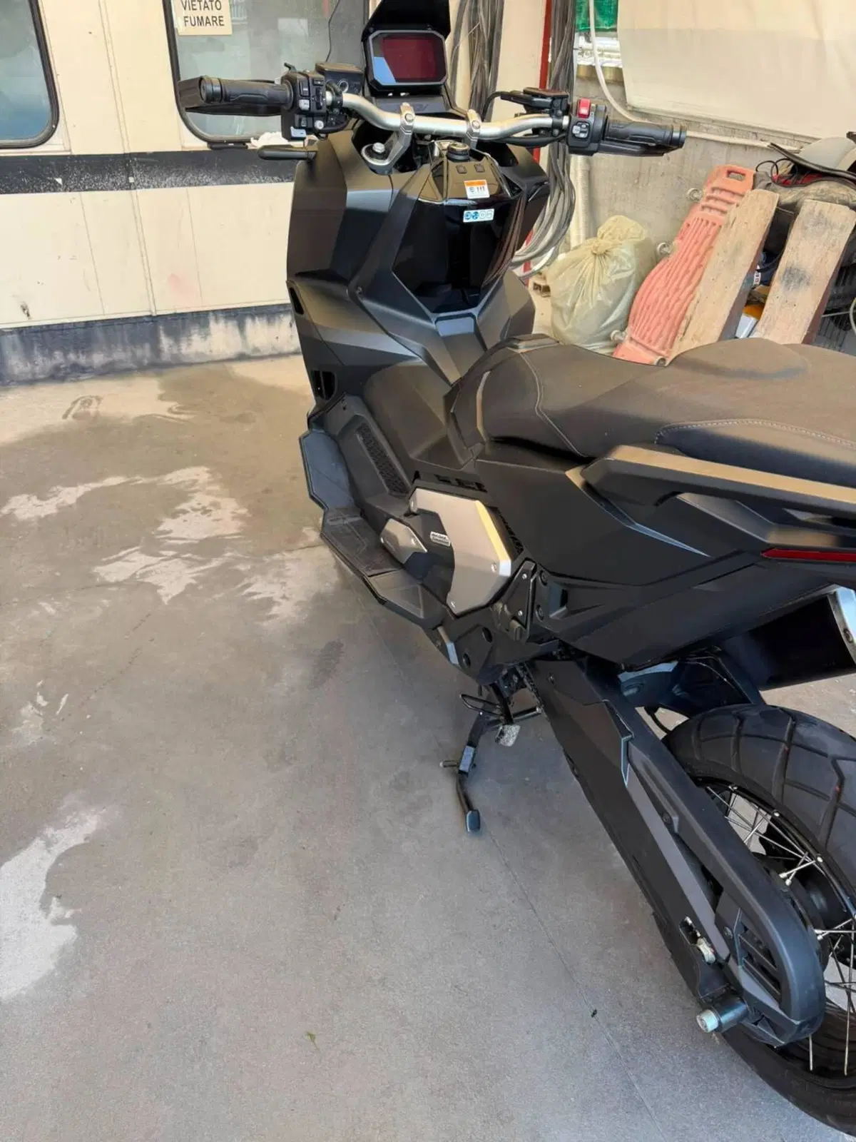 Honda X-ADV 750 DCT (2021 - 24) (2)