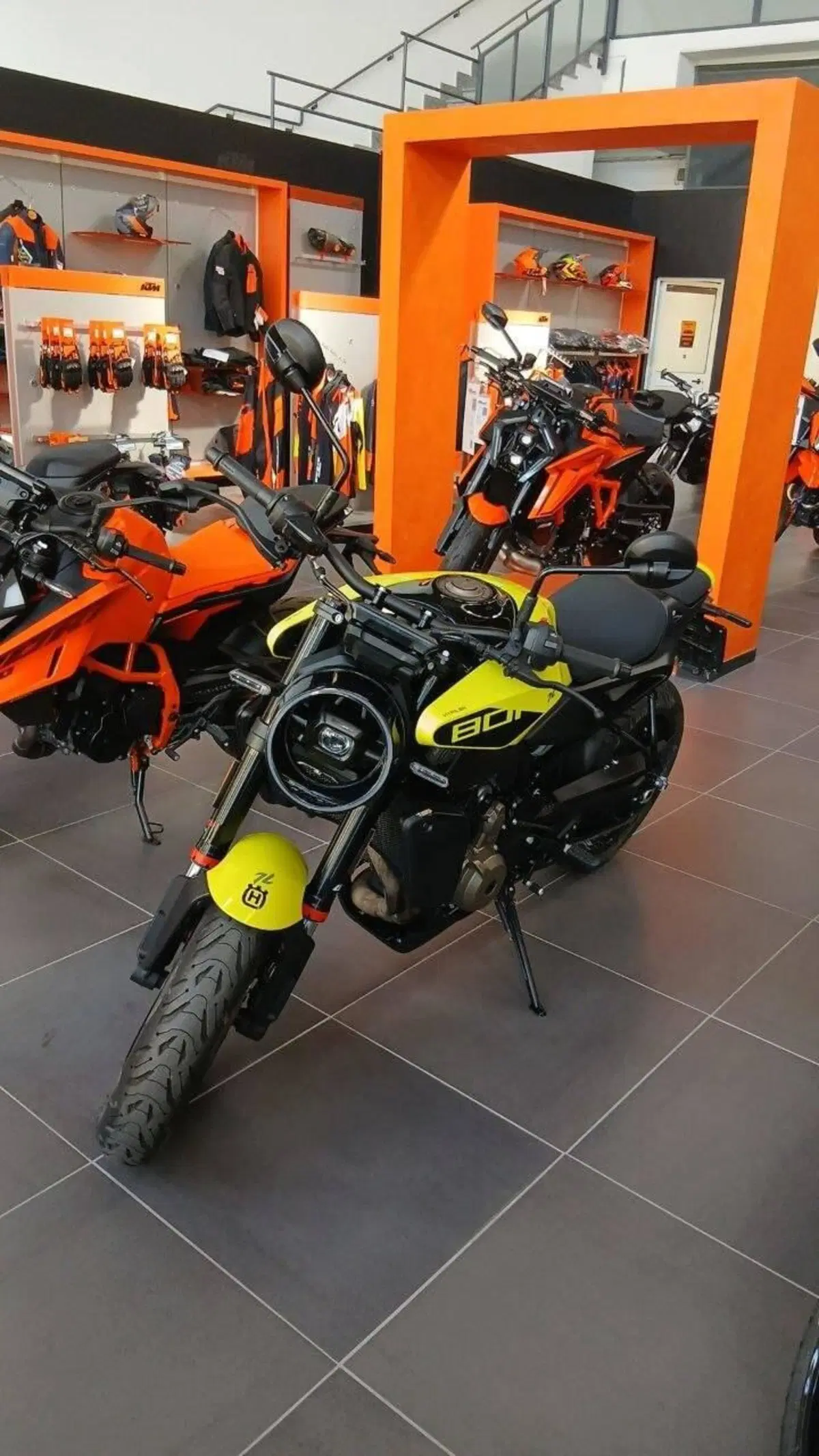 Husqvarna Vitpilen 801 L (2025 - 26) (2)