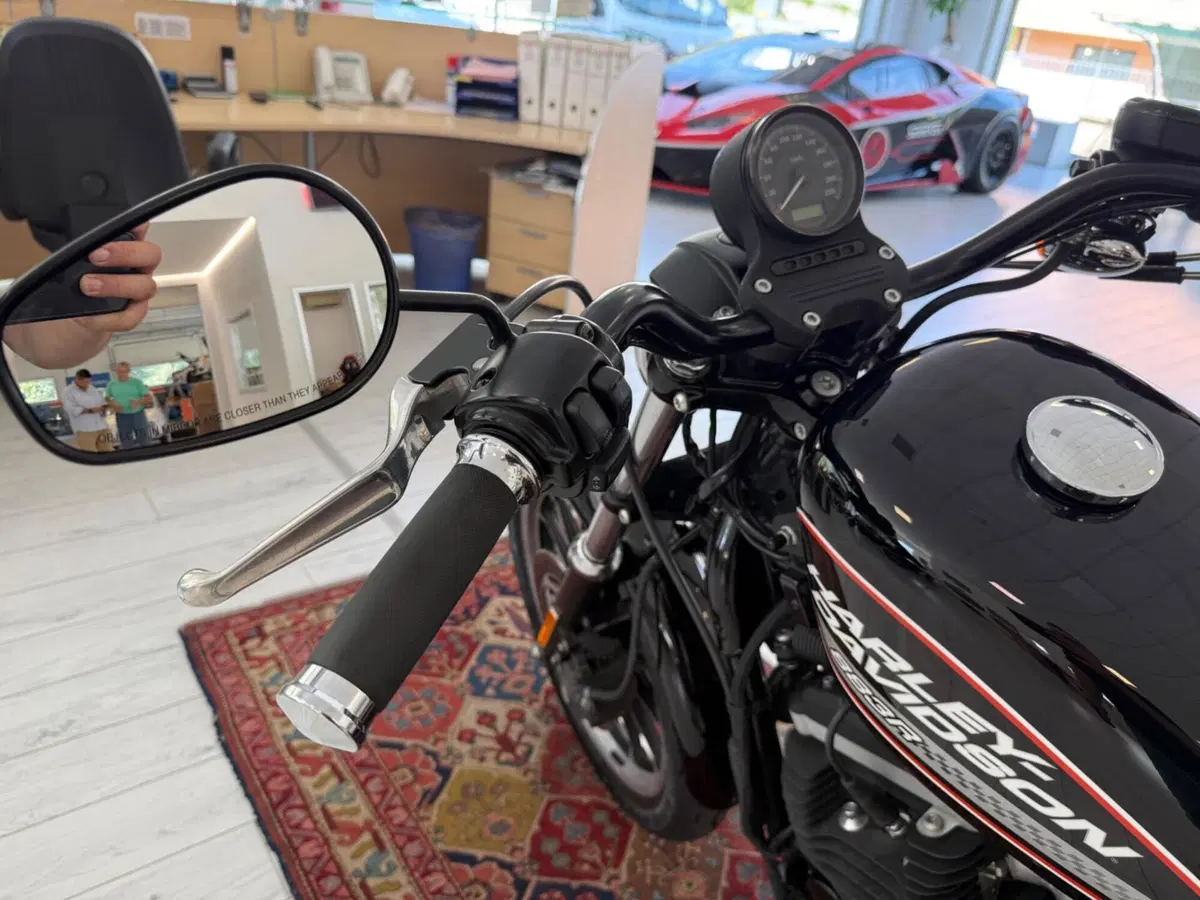 Harley-Davidson 883 R (2008 - 16) - XL 883R (10)