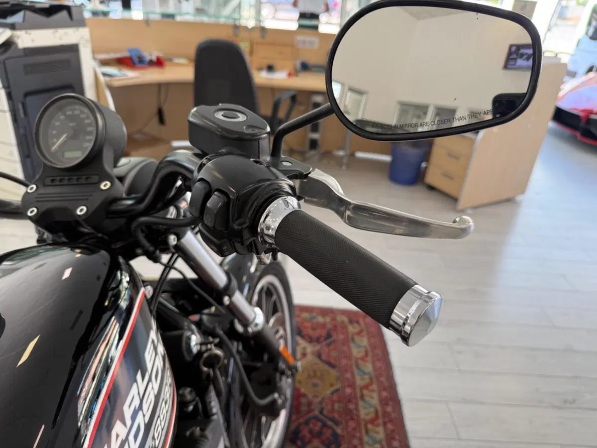 Harley-Davidson 883 R (2008 - 16) - XL 883R (11)