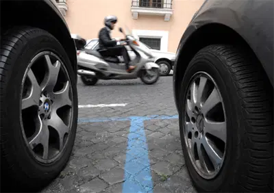 Roma, ecco i parcheggi con sensori intelligenti