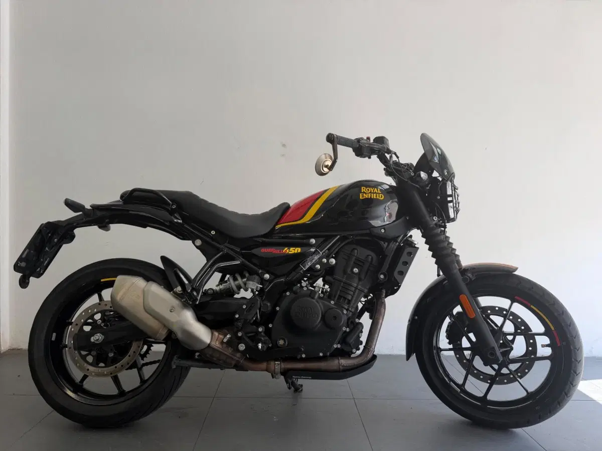 Royal Enfield Guerrilla 450 (2024 - 26)