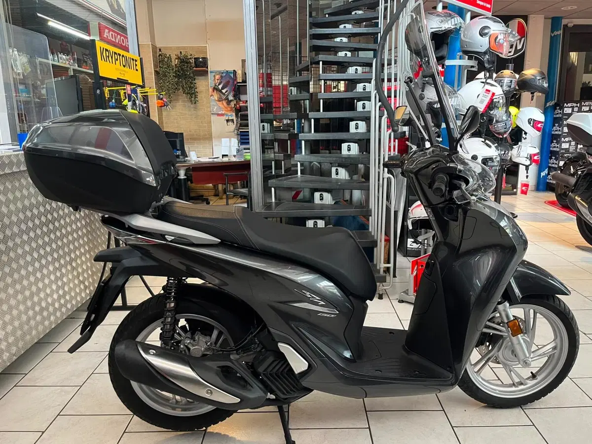 Honda SH 150i (2020 - 23) (3)