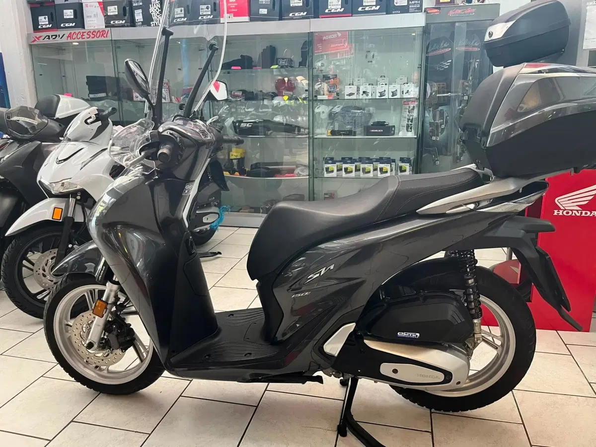 Honda SH 150i (2020 - 23) (4)