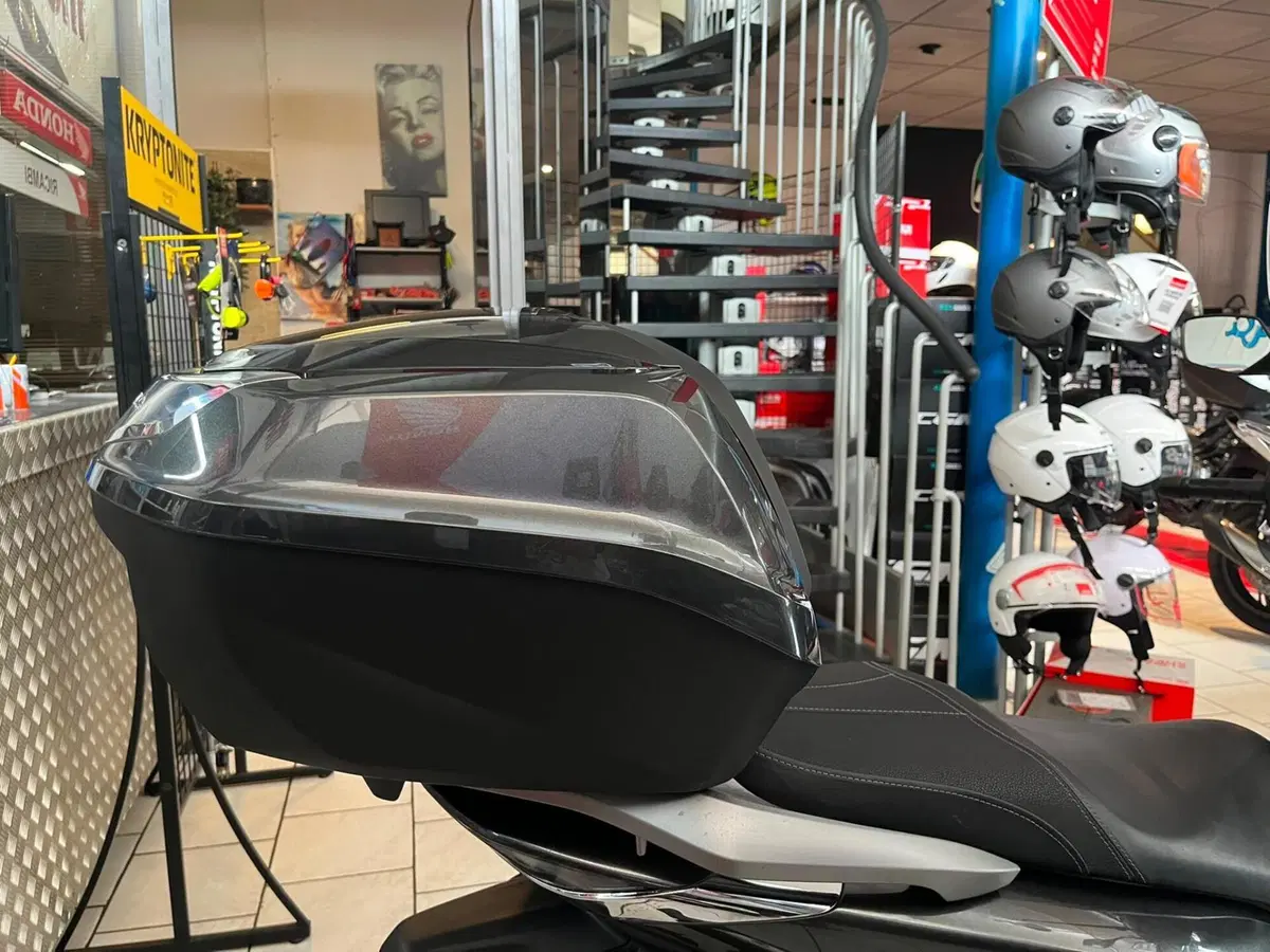 Honda SH 150i (2020 - 23) (10)
