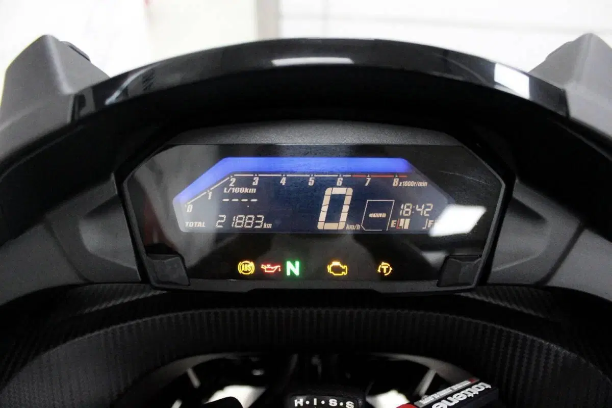 Honda Integra 750 DCT (2018 - 20) (6)