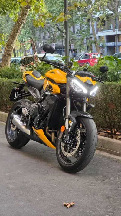 Triumph Street Triple 765 RS (2023 - 26) usata