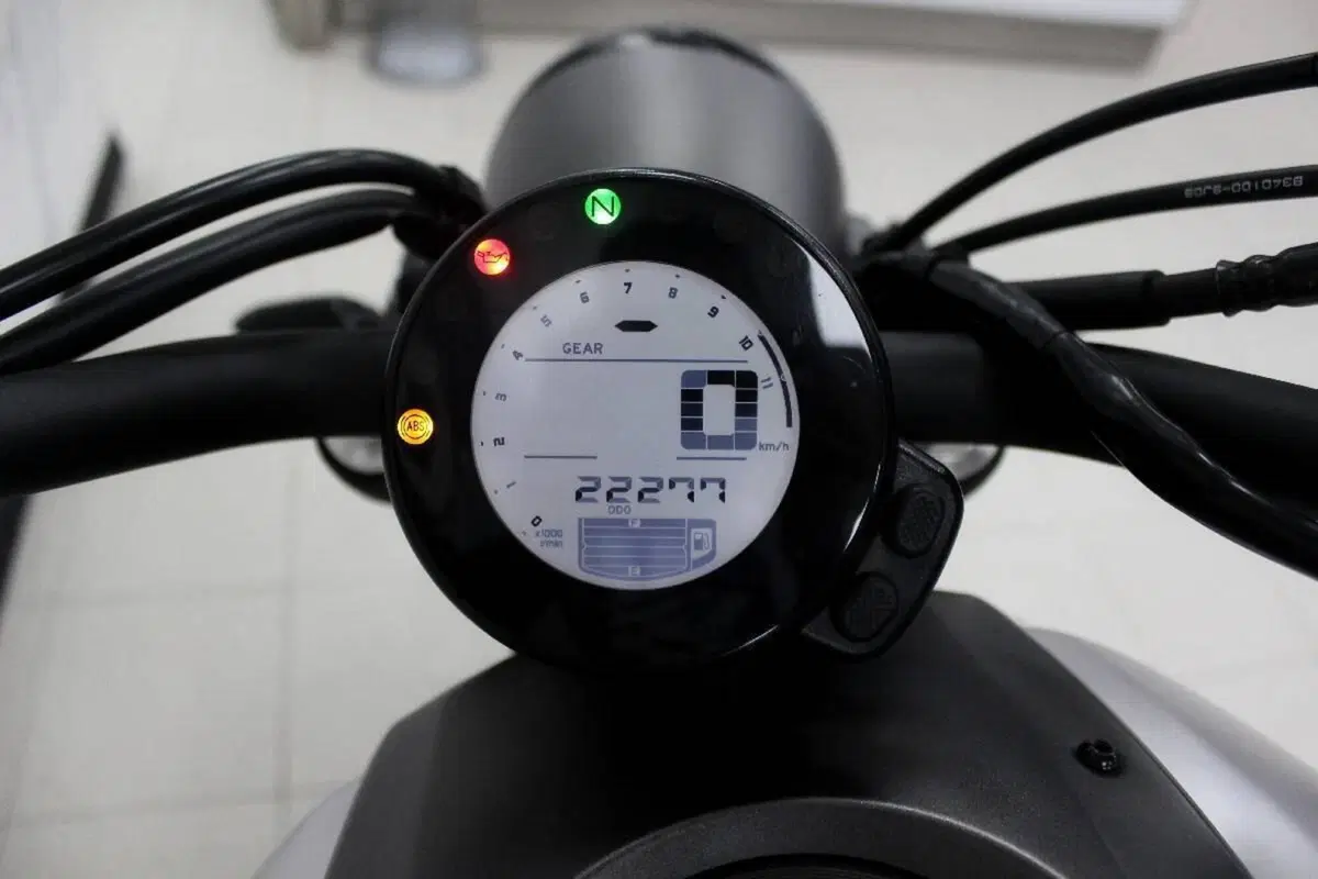 Yamaha XSR 700 ABS (2016 - 20) (7)