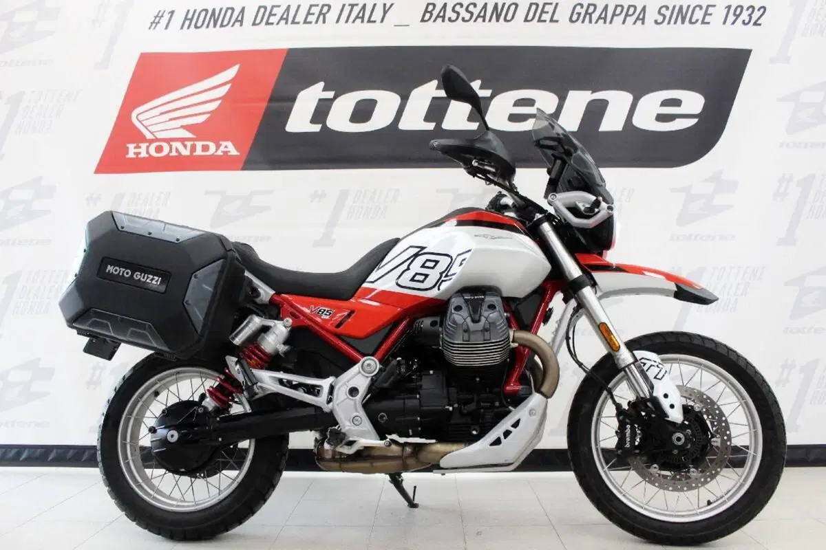 Moto Guzzi V85 TT (2024 - 26)