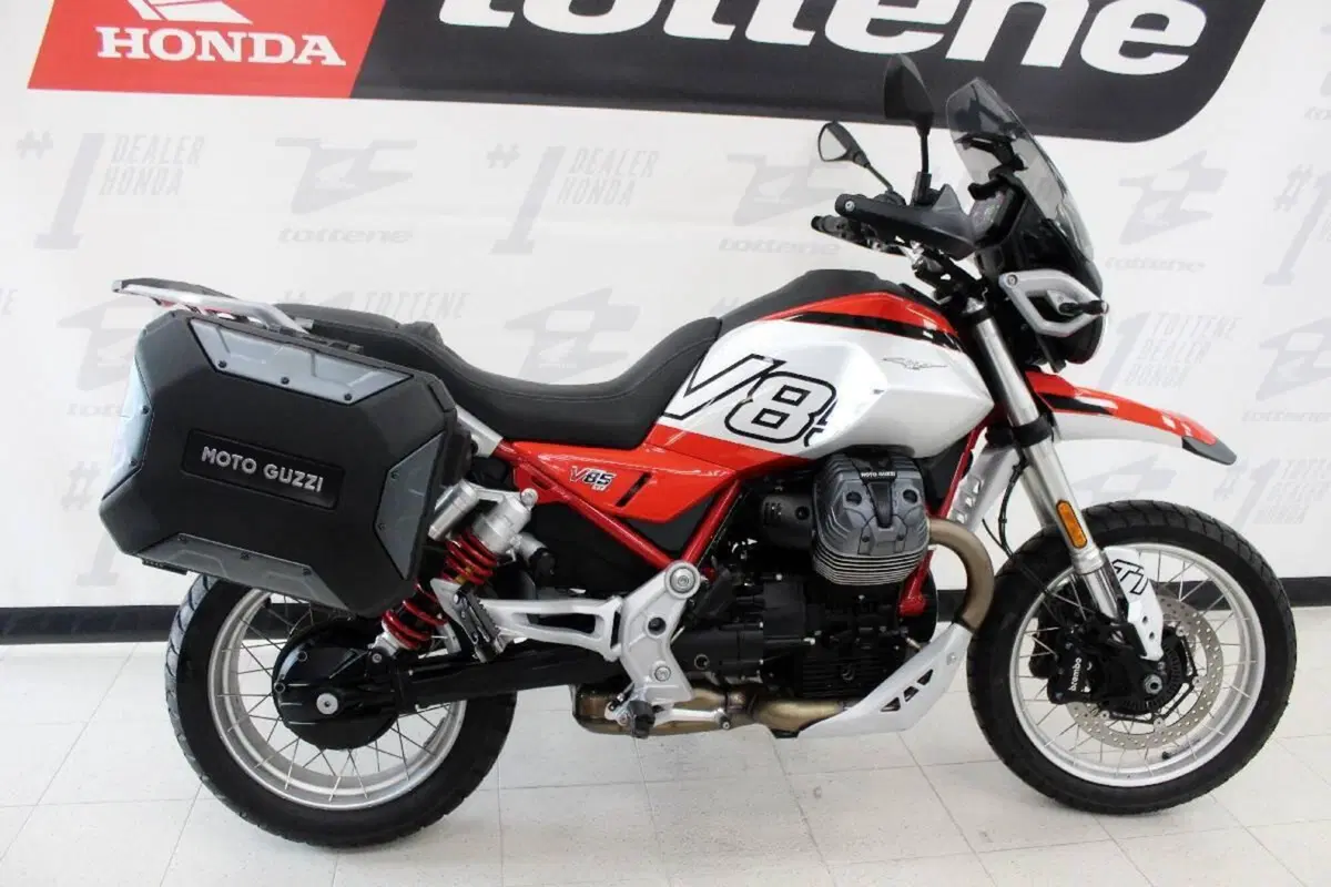 Moto Guzzi V85 TT (2024 - 26) (2)