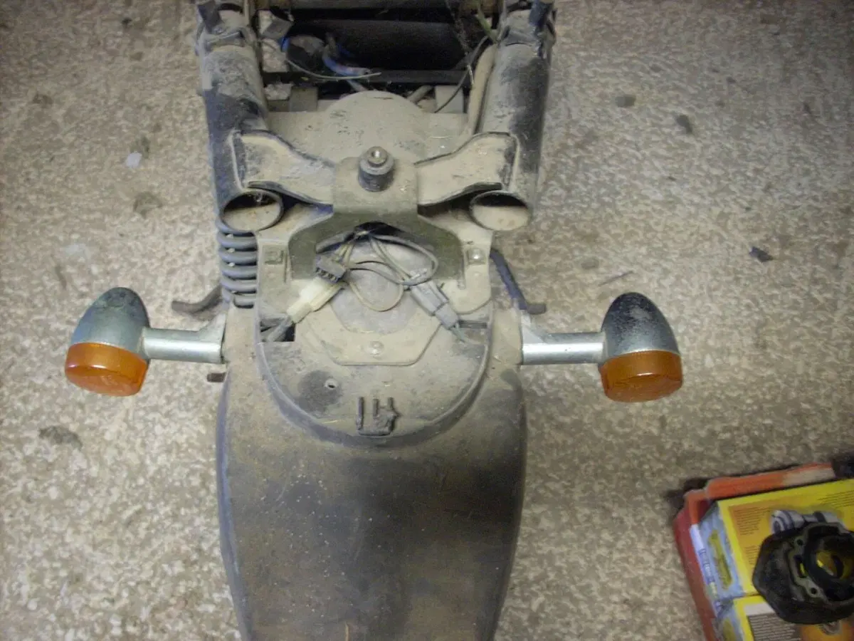 Ricambi Usati MBK Flipper 50 2T Scooter Componenti (7)