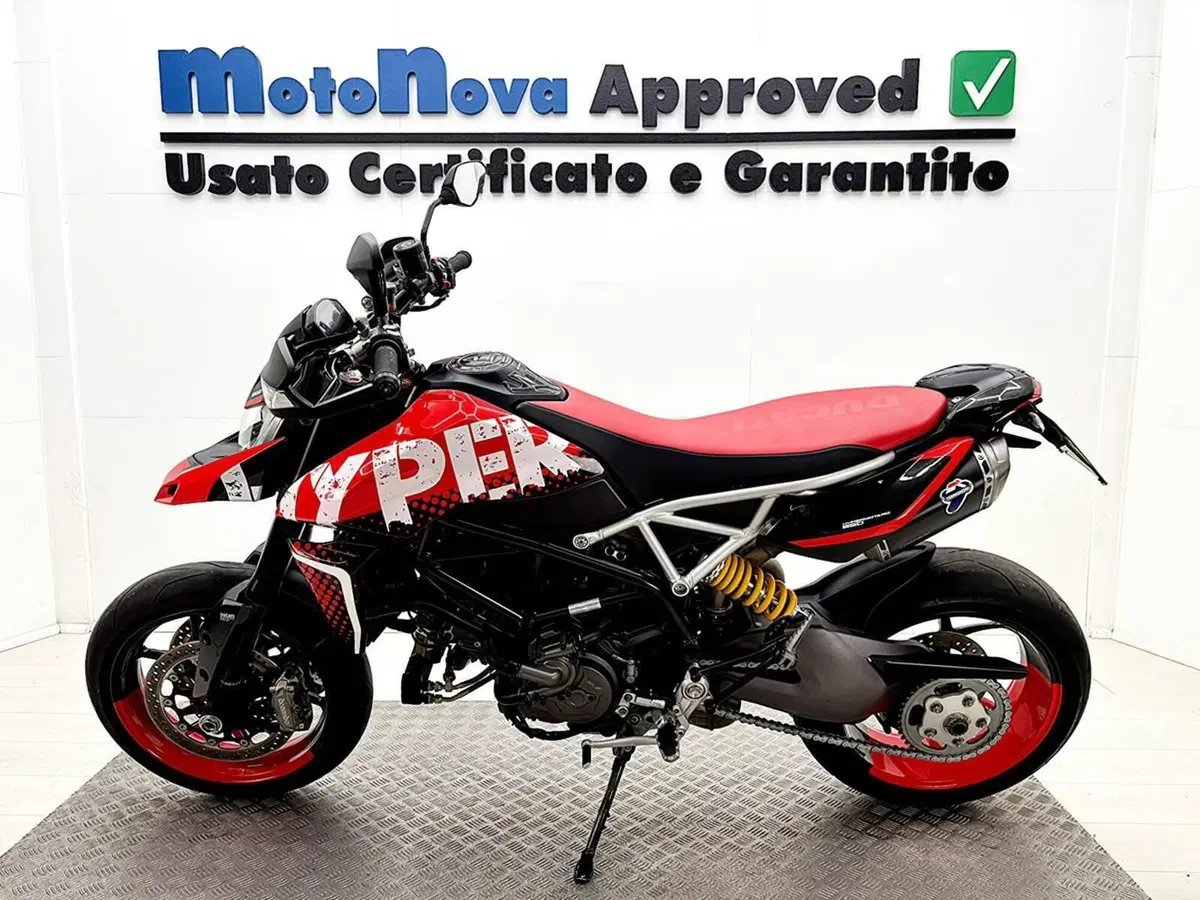 Ducati Hypermotard 950 RVE (2022 - 25) (2)
