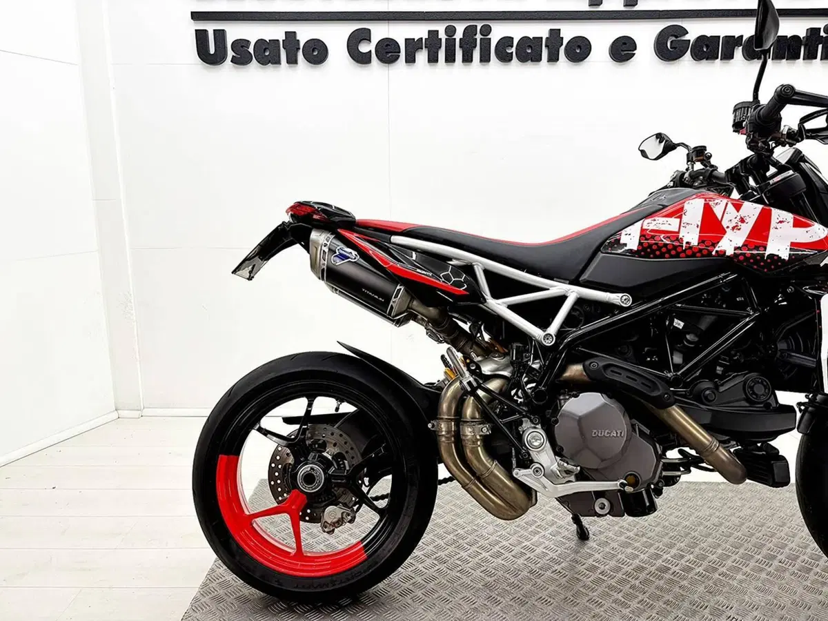 Ducati Hypermotard 950 RVE (2022 - 25) (8)