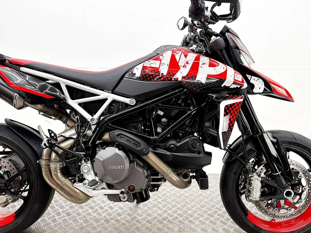 Ducati Hypermotard 950 RVE (2022 - 25) (9)