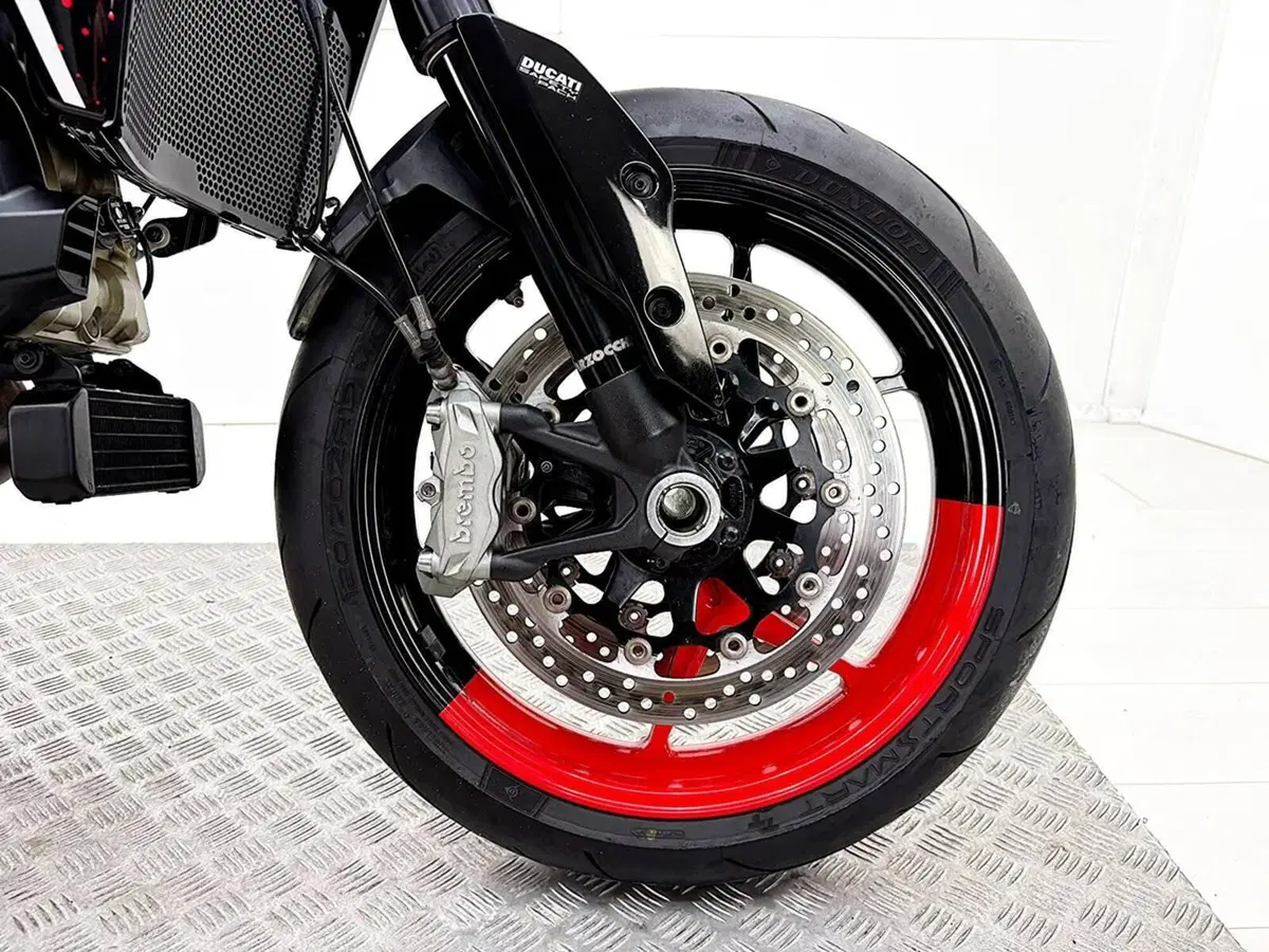 Ducati Hypermotard 950 RVE (2022 - 25) (13)