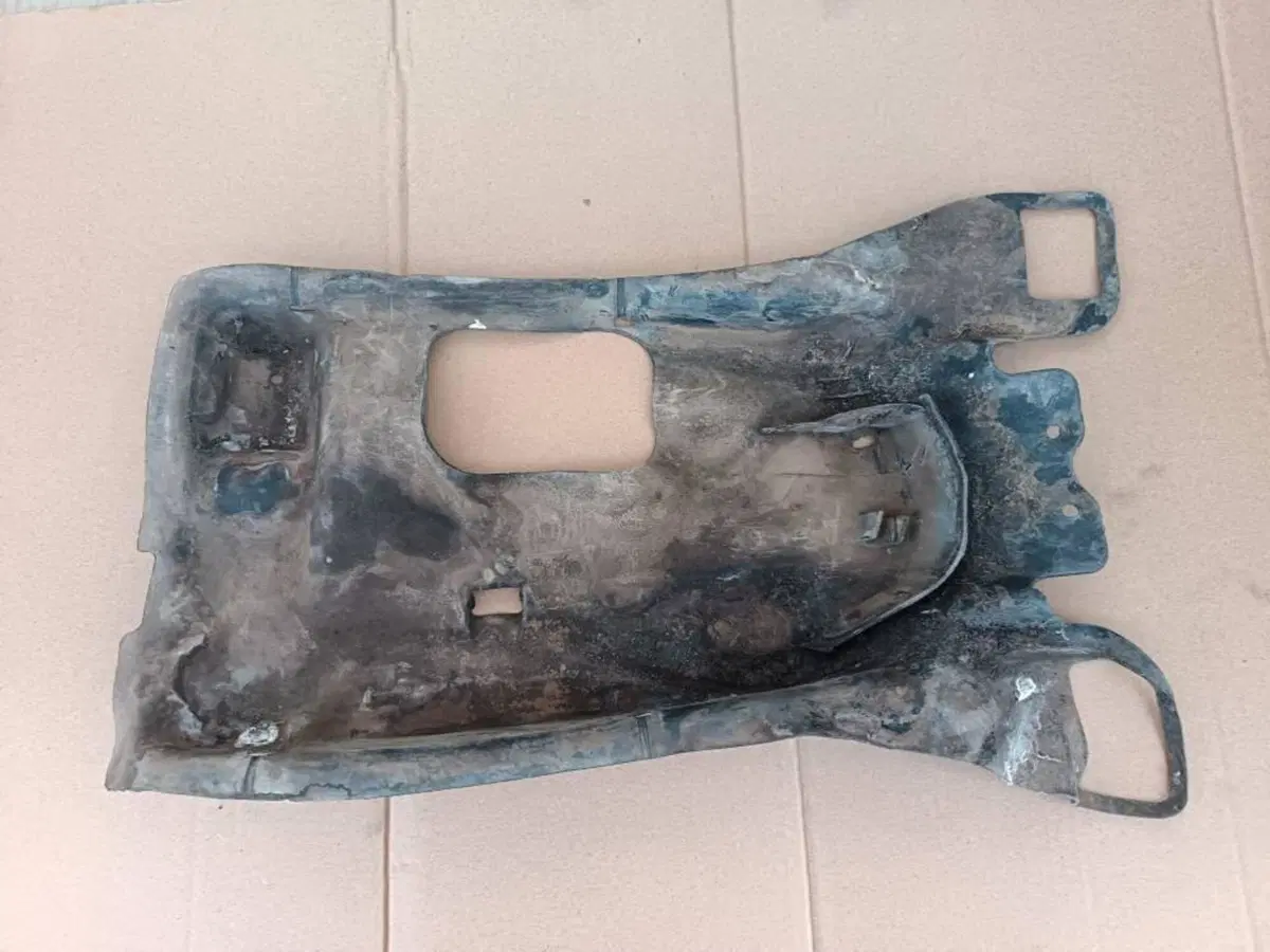 Ricambi Plastica Carena Fianchetto Protezione Yama Yamaha (5)