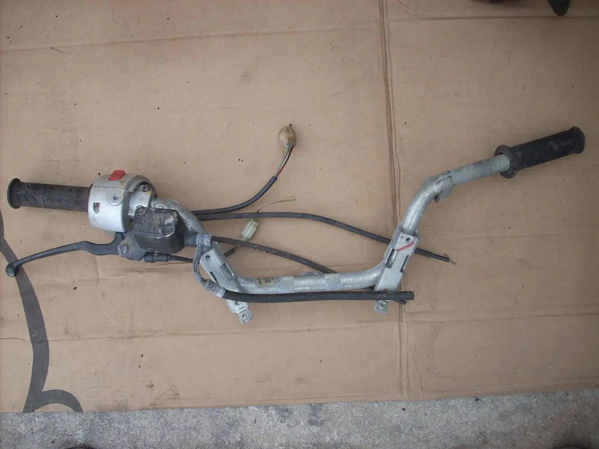 Ricambi Usati Yamaha Majesty 125 4T Scooter Compon (8)
