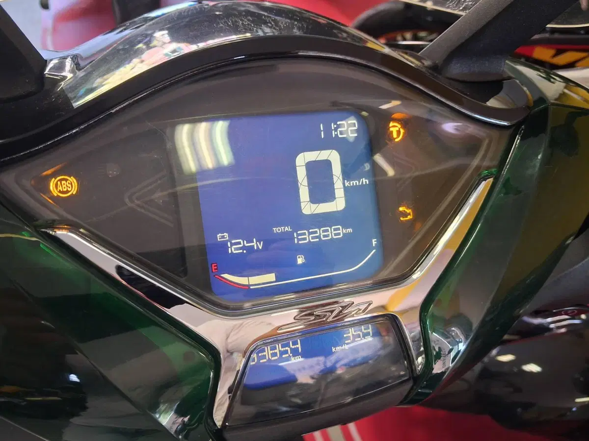 Honda SH 125i Vetro (2024 - 25) (4)
