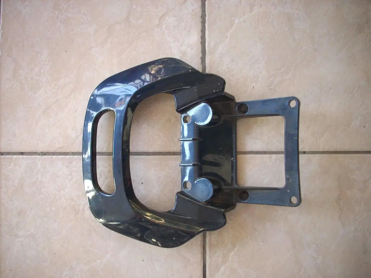 Ricambi Usati Yamaha Majesty 150 Marmitta Maniglio (2)