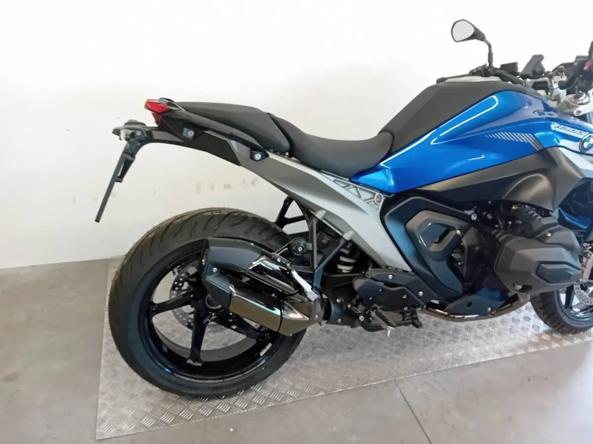 Bmw R 1300 R (2026 - 27) (6)