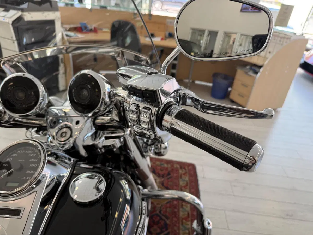 Harley-Davidson 107 Road King Classic (2017 - 18) - FLHRC (11)