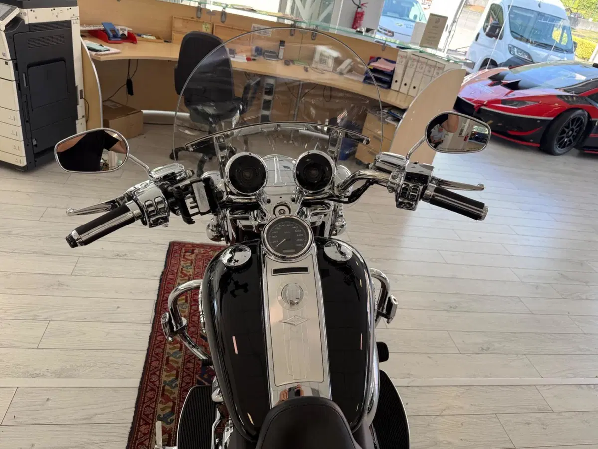Harley-Davidson 107 Road King Classic (2017 - 18) - FLHRC (8)
