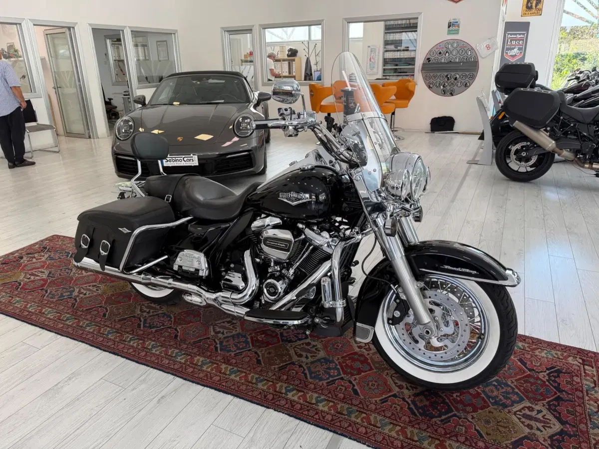 Harley-Davidson 107 Road King Classic (2017 - 18) - FLHRC