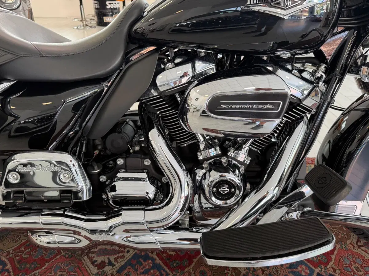 Harley-Davidson 107 Road King Classic (2017 - 18) - FLHRC (6)
