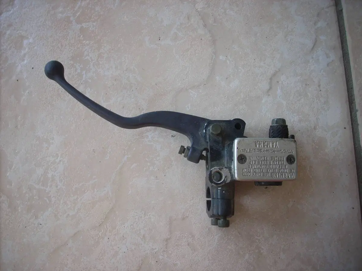 Ricambi Usati Yamaha Majesty 250 4T Scooter Compon (2)
