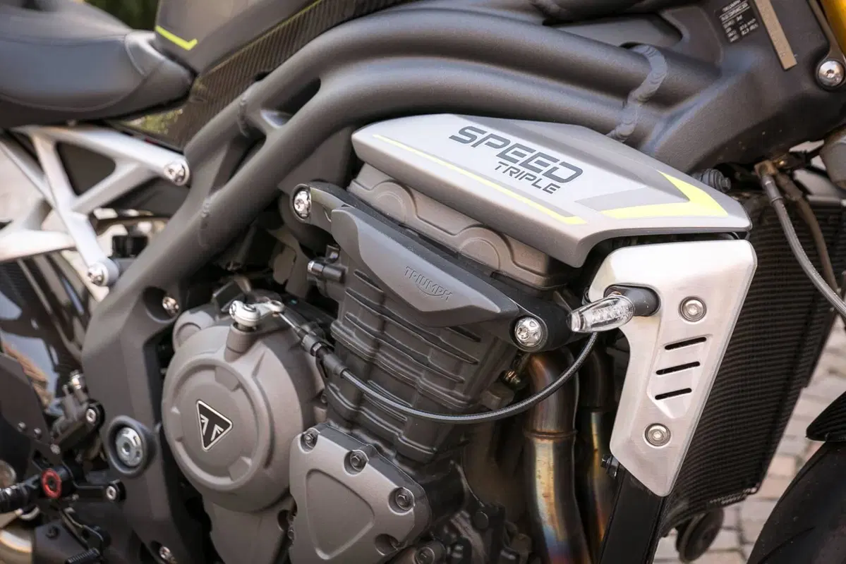 Triumph Speed Triple 1200 RS (2021 - 24) (8)