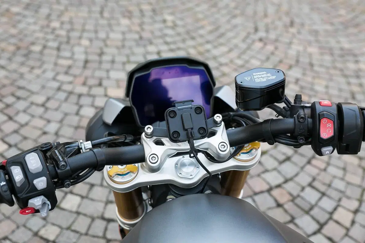 Triumph Speed Triple 1200 RS (2021 - 24) (10)