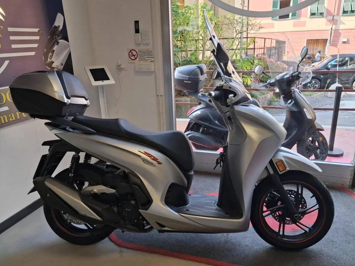 Honda SH 350 Sport (2021 - 24) (3)