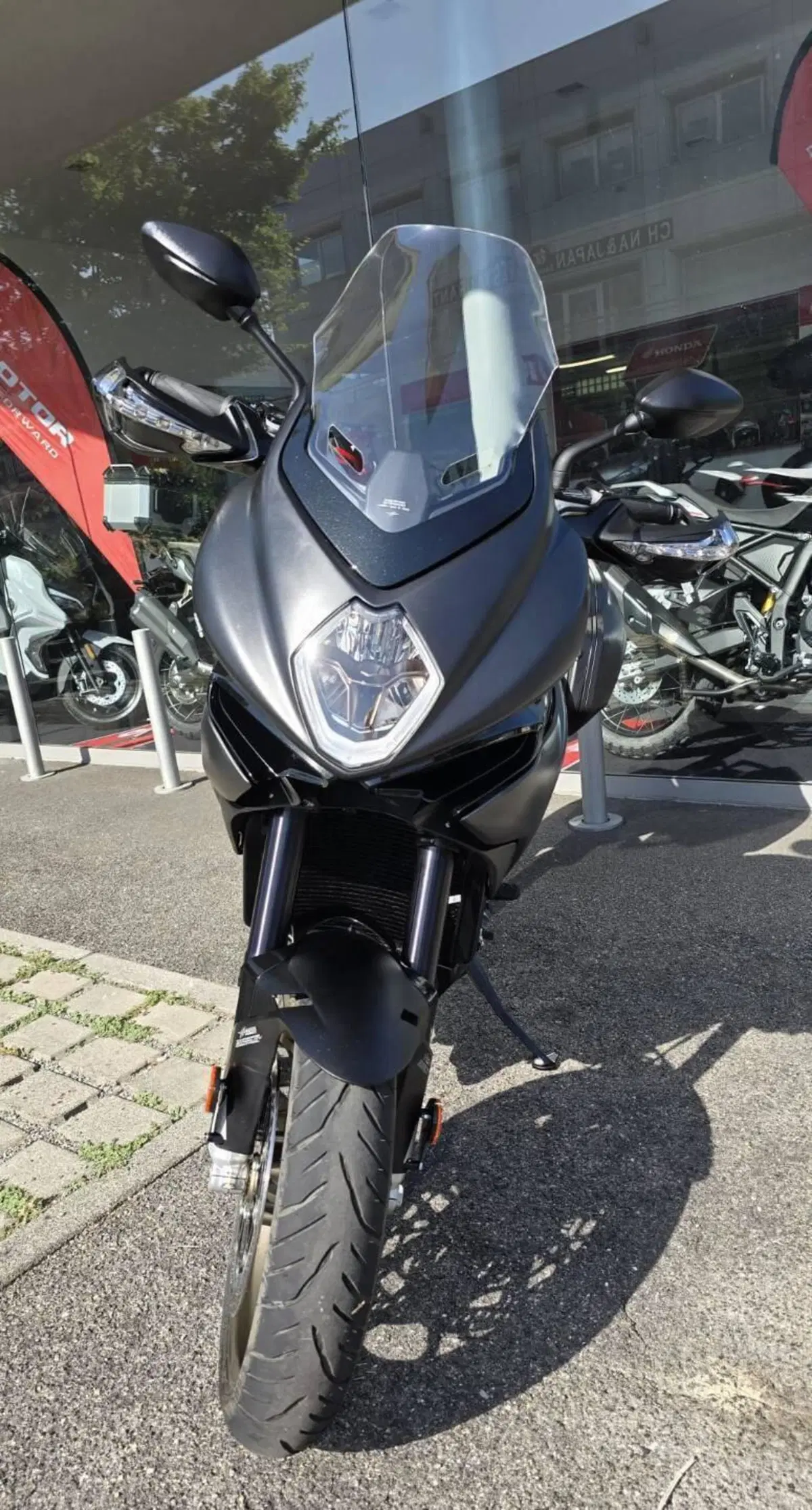MV Agusta Turismo Veloce 800 Lusso SCS (2021 - 26) (5)