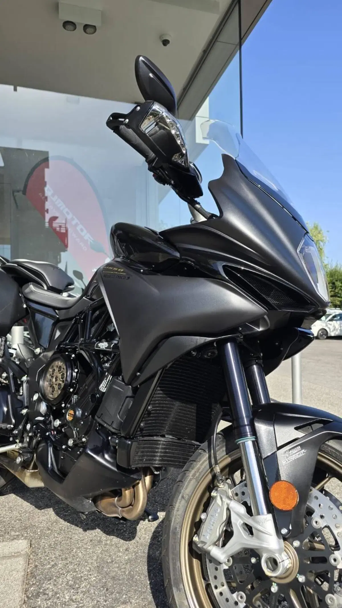 MV Agusta Turismo Veloce 800 Lusso SCS (2021 - 26) (8)