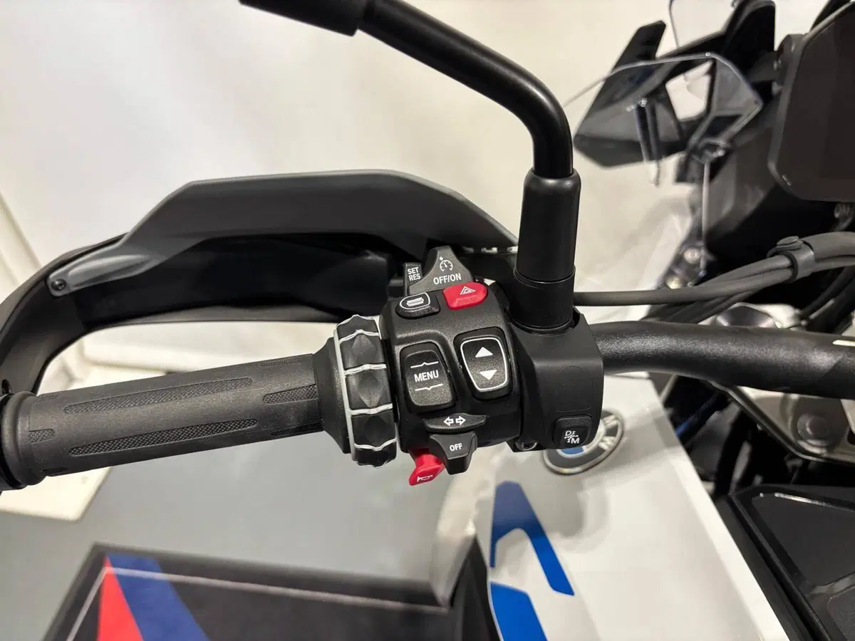 Bmw R 1300 GS ASA (2024 - 26) (8)