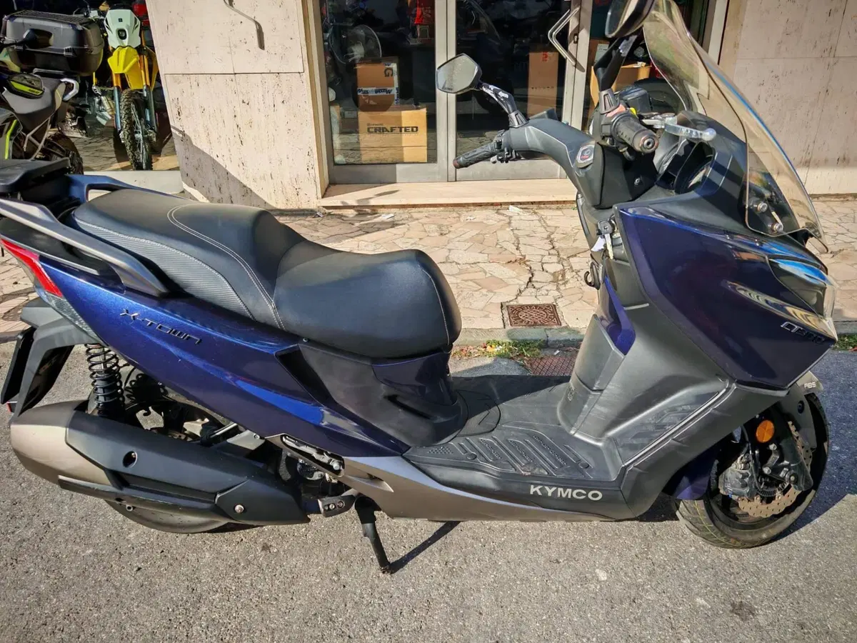 Kymco X-Town 300i City (2021 - 25) (3)