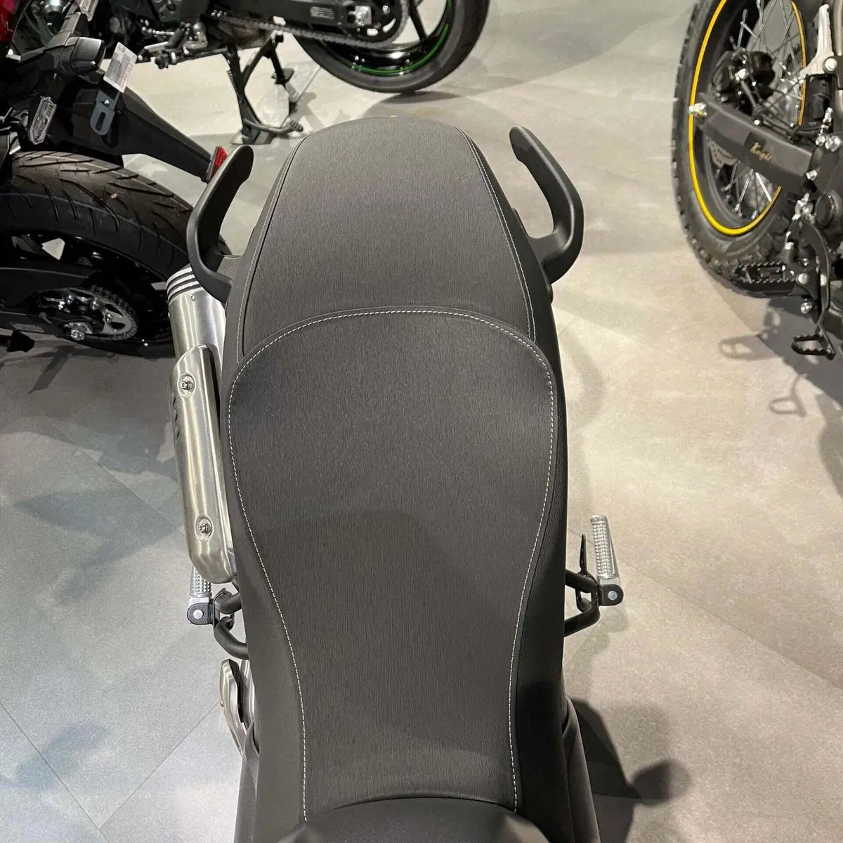Voge Trofeo 525ACX Scrambler (2023 - 26) (3)
