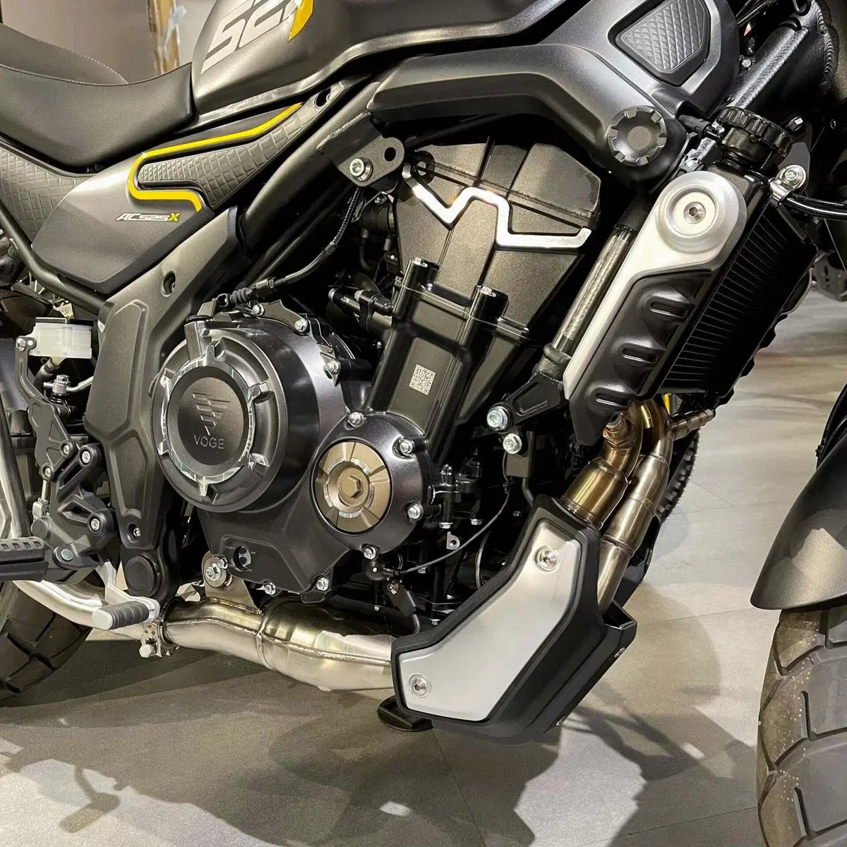 Voge Trofeo 525ACX Scrambler (2023 - 26) (7)