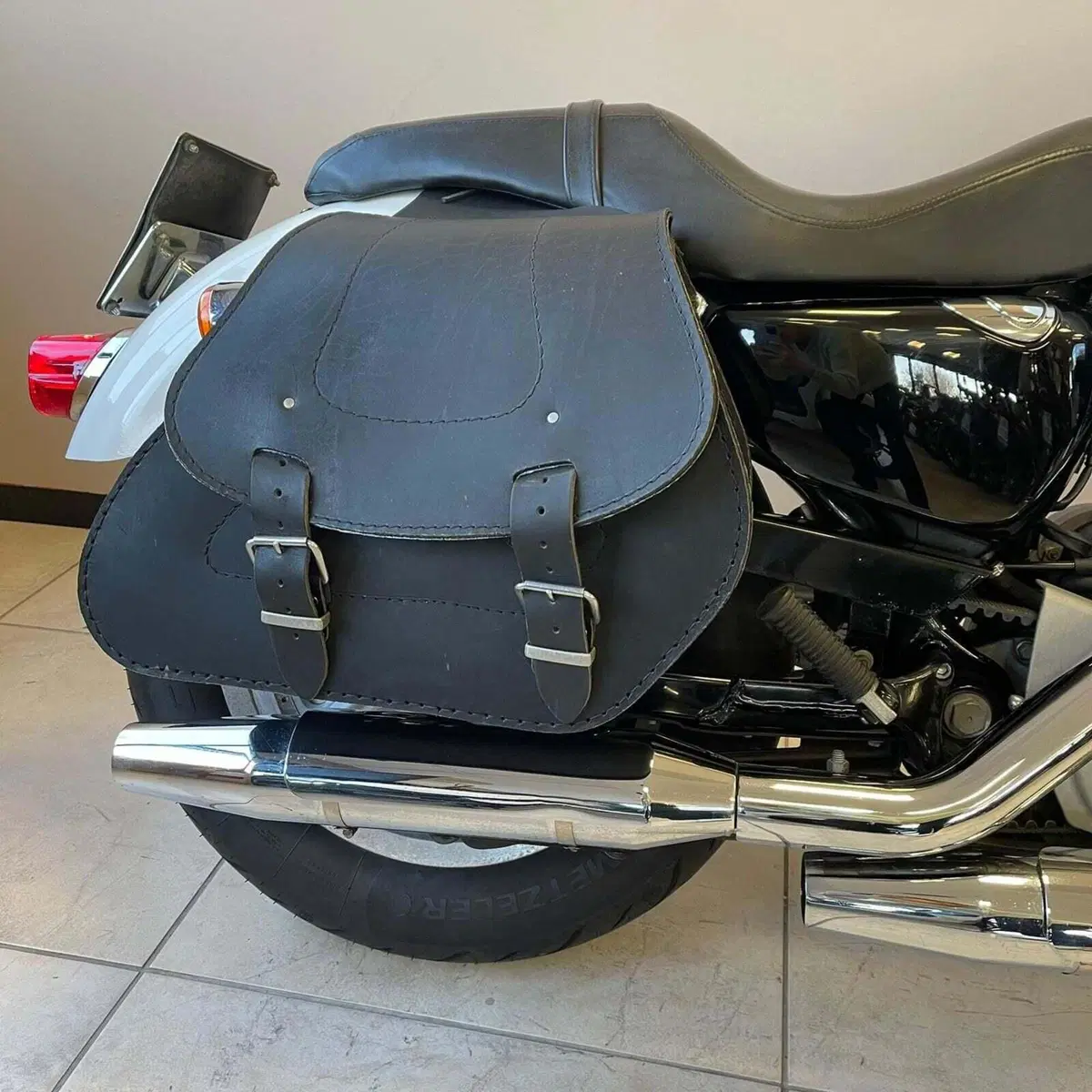 Harley-Davidson 883 Low (2008 - 12) - XL 883L (8)