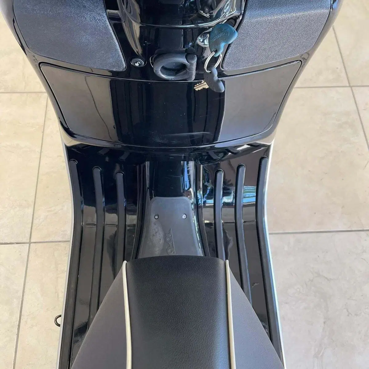 Vespa GTS 300 Super (2008 - 16) (4)