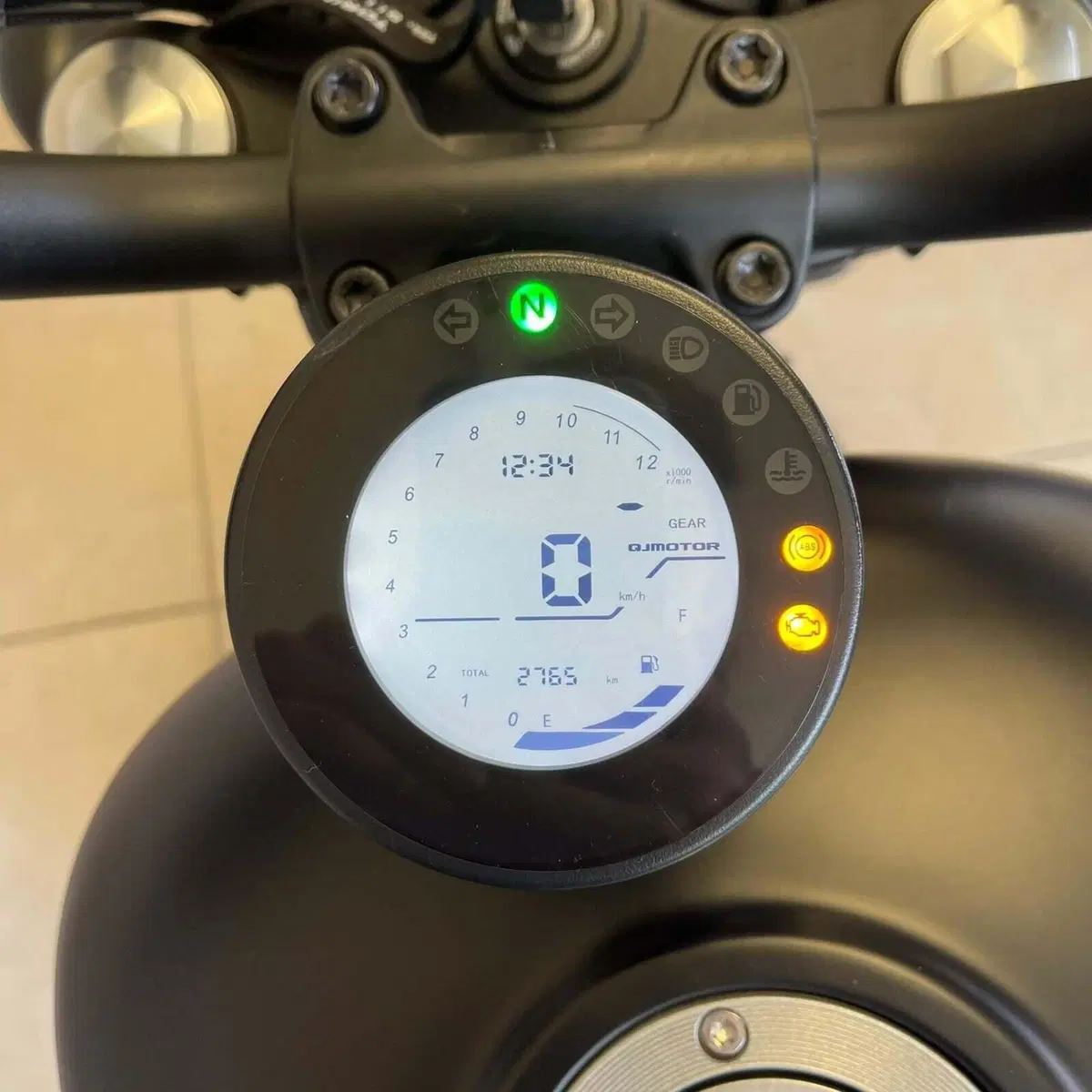QJ Motor SRV 300 (2023 - 25) (2)